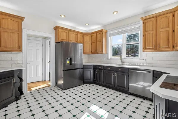 $599,000 | 500 Stadium Drive, Potosi, MO 63664