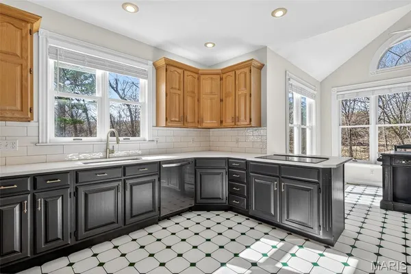 $599,000 | 500 Stadium Drive, Potosi, MO 63664