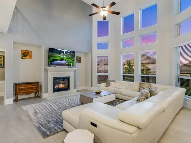 $715,000 | 512 Honeybird Lane, Georgetown, TX 78626