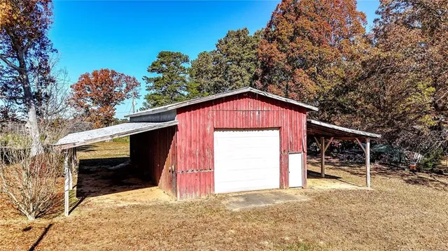 $612,000 | 104 East Valley Road Northeast, Rydal, GA 30171