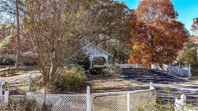 $612,000 | 104 East Valley Road Northeast, Rydal, GA 30171