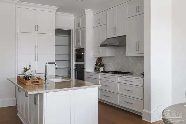 $2,200,000 | 800 South Palafox Street, Unit 789, Pensacola, FL 32502