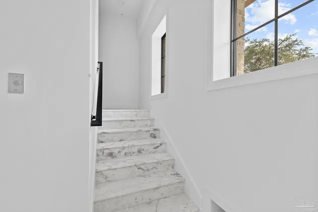 $2,200,000 | 800 South Palafox Street, Unit 789, Pensacola, FL 32502