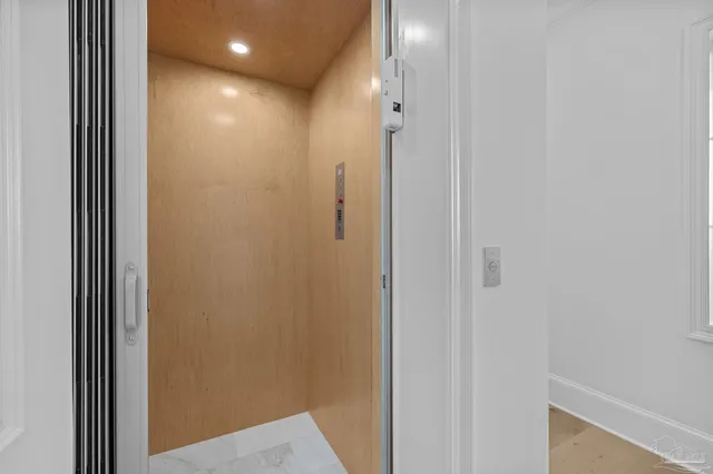 $2,200,000 | 800 South Palafox Street, Unit 789, Pensacola, FL 32502