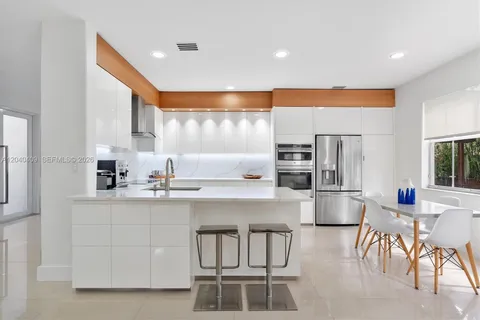$1,230,000 | 2517 Southwest 148th Court, Miami, FL 33185
