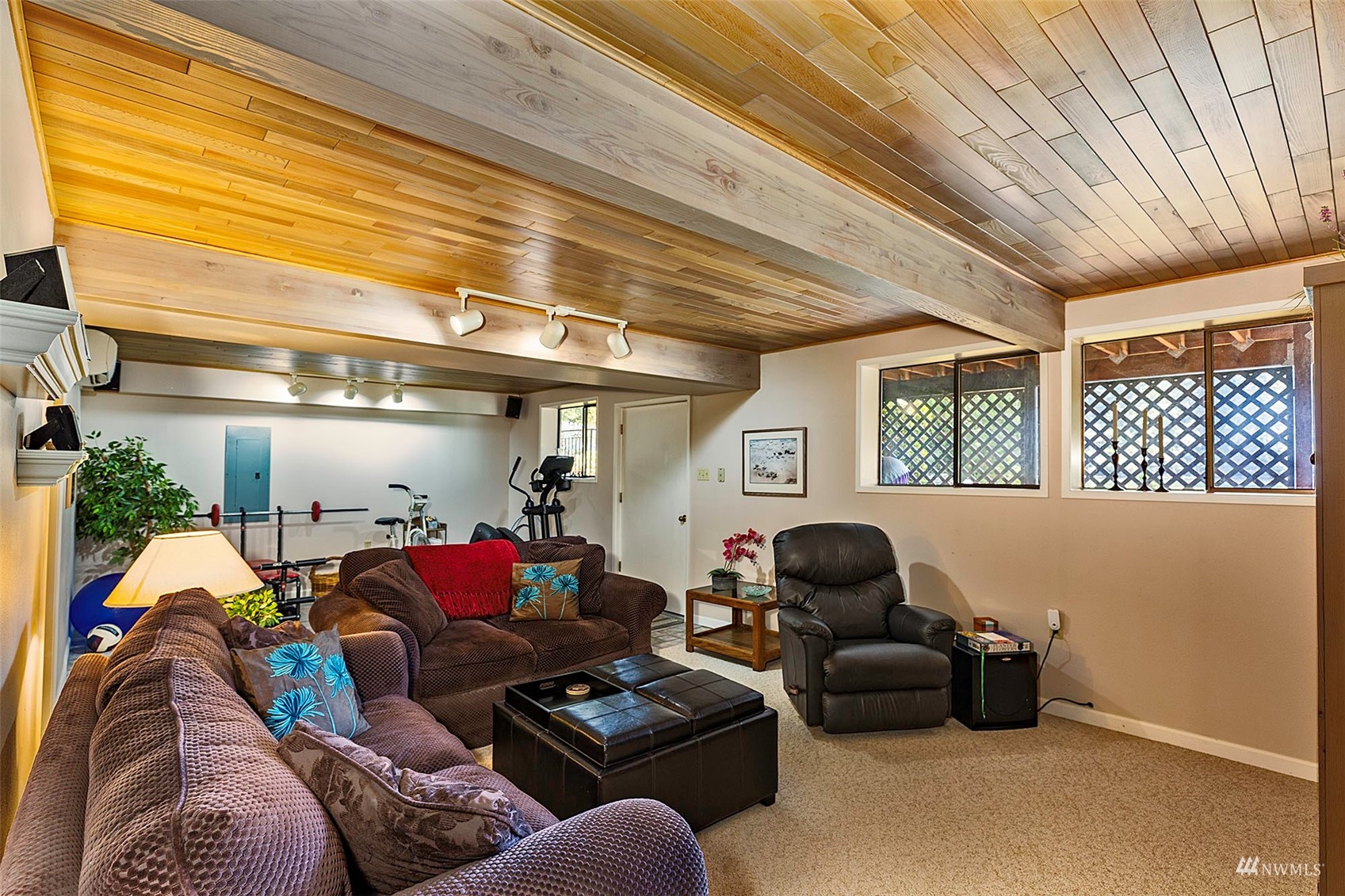 10518 Guthrie Road Anderson Island, WA 98303 - Photo 29 of 40 a living room with furniture and a window