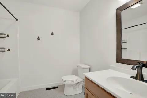 $379,000 | 1 Ontario Drive, Reading, PA 19608