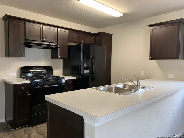 $1,500 | 710 Pelican Landing, San Antonio, TX 78221