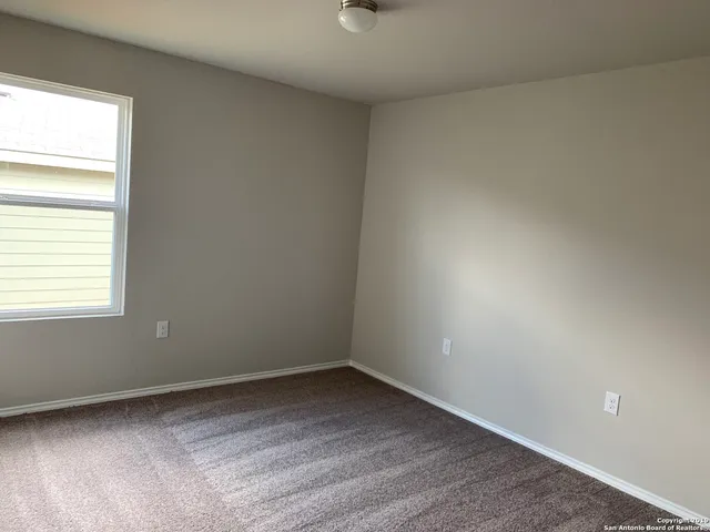 $1,500 | 710 Pelican Landing, San Antonio, TX 78221