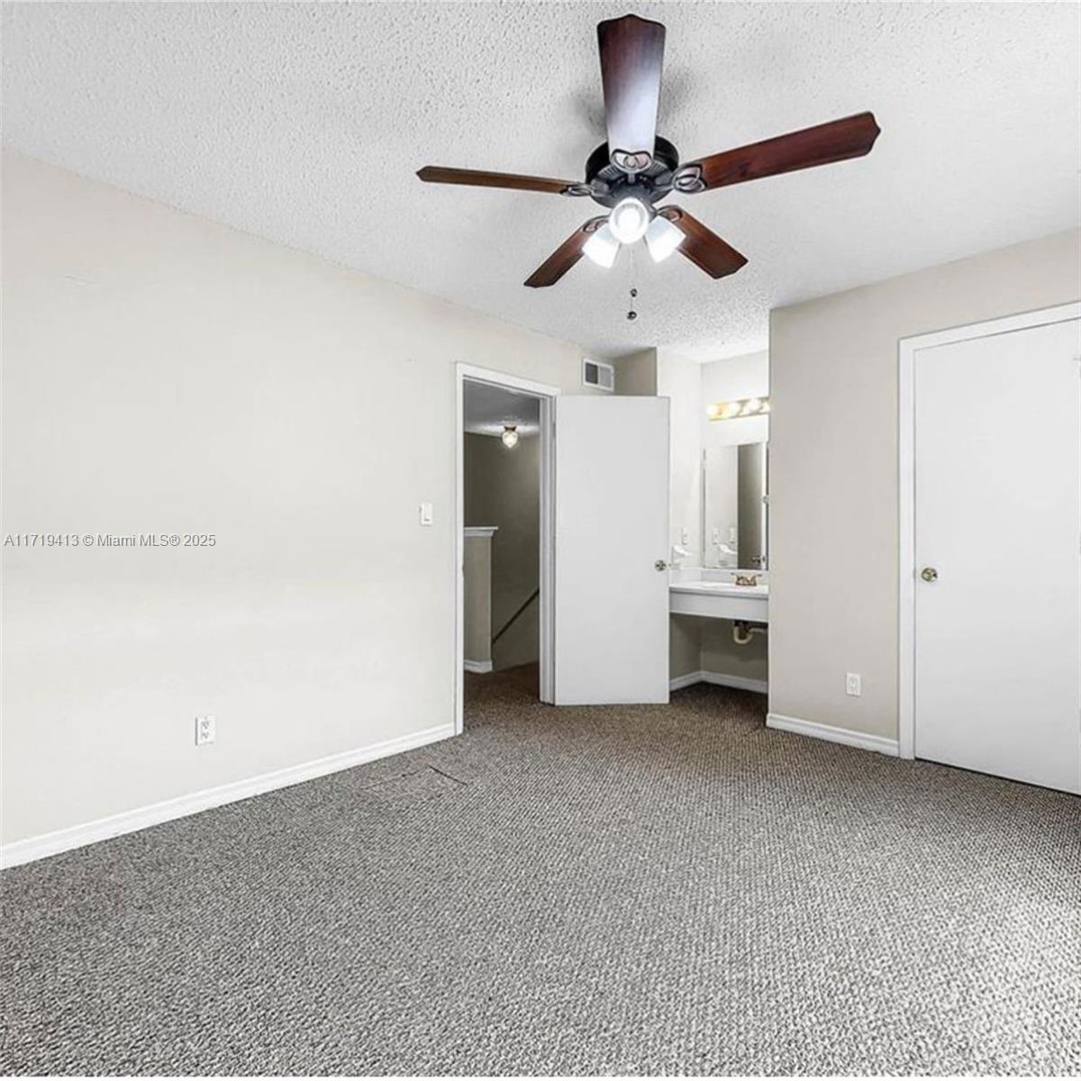 2302 South Maki Road, Unit 81 Plant City, FL 33563 - Photo 15 of 17