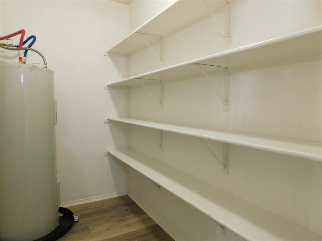 8105 Winding Stream Lane Denton, TX 76210 - Photo 11 of 28 a view of small space