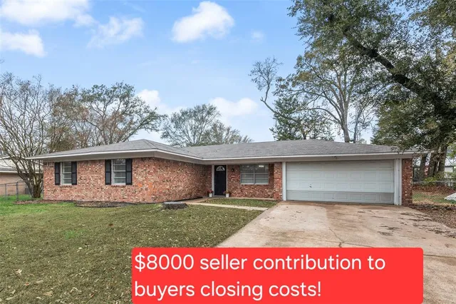 $235,000 | 377 Nichols Drive, Canton, TX 75103