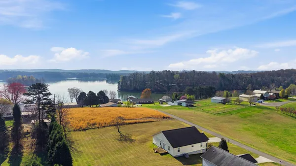 $239,900 | 195 Dogwood Lane, Spring City, TN 37381
