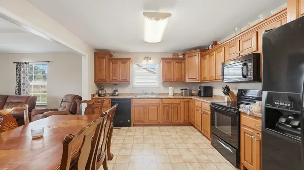 $239,900 | 195 Dogwood Lane, Spring City, TN 37381