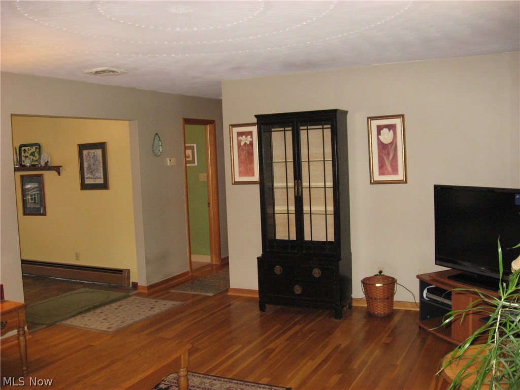 2697 Summit Road Akron, OH 44321 - Photo 7 of 15