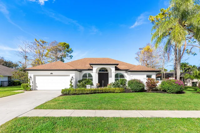 $749,900 | 13747 Staimford Drive, Wellington, FL 33414