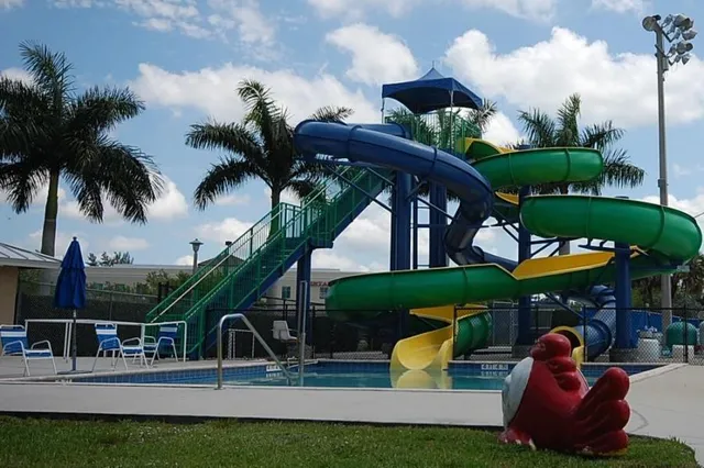 $749,900 | 13747 Staimford Drive, Wellington, FL 33414