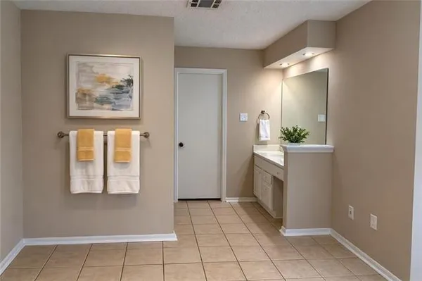 $143,000 | 169 Avant Garde Circle, Unit 169, Kenner, LA 70065