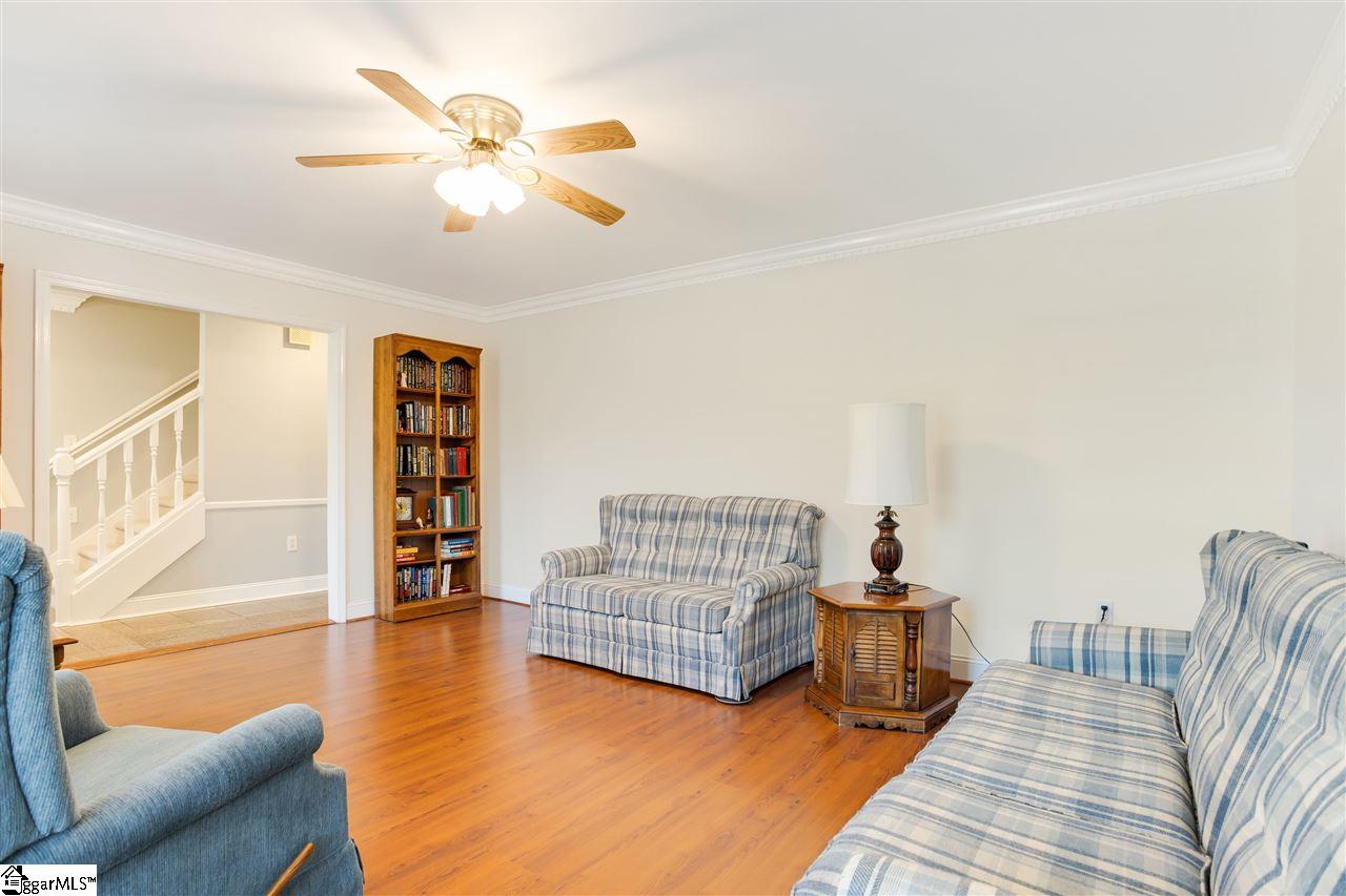 421 Sweetwater Road Greer, SC 29650 - Photo 2 of 33 Gallery Image 2