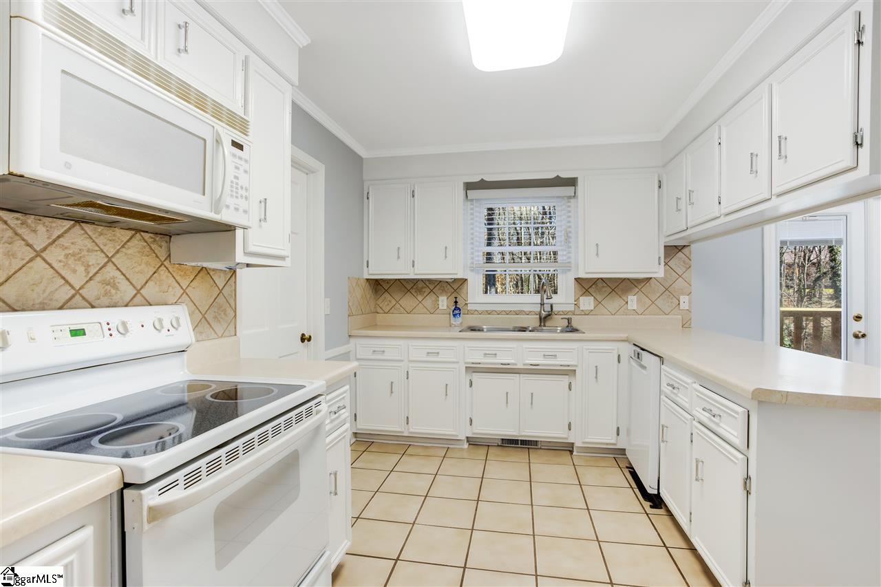 421 Sweetwater Road Greer, SC 29650 - Photo 15 of 33 Gallery Image 15