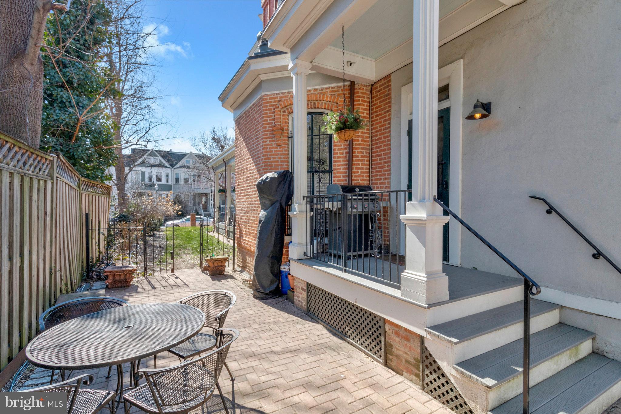 525 T Street Northwest Washington, DC 20001 - Photo 15 of 49 Patio (off Family Room)