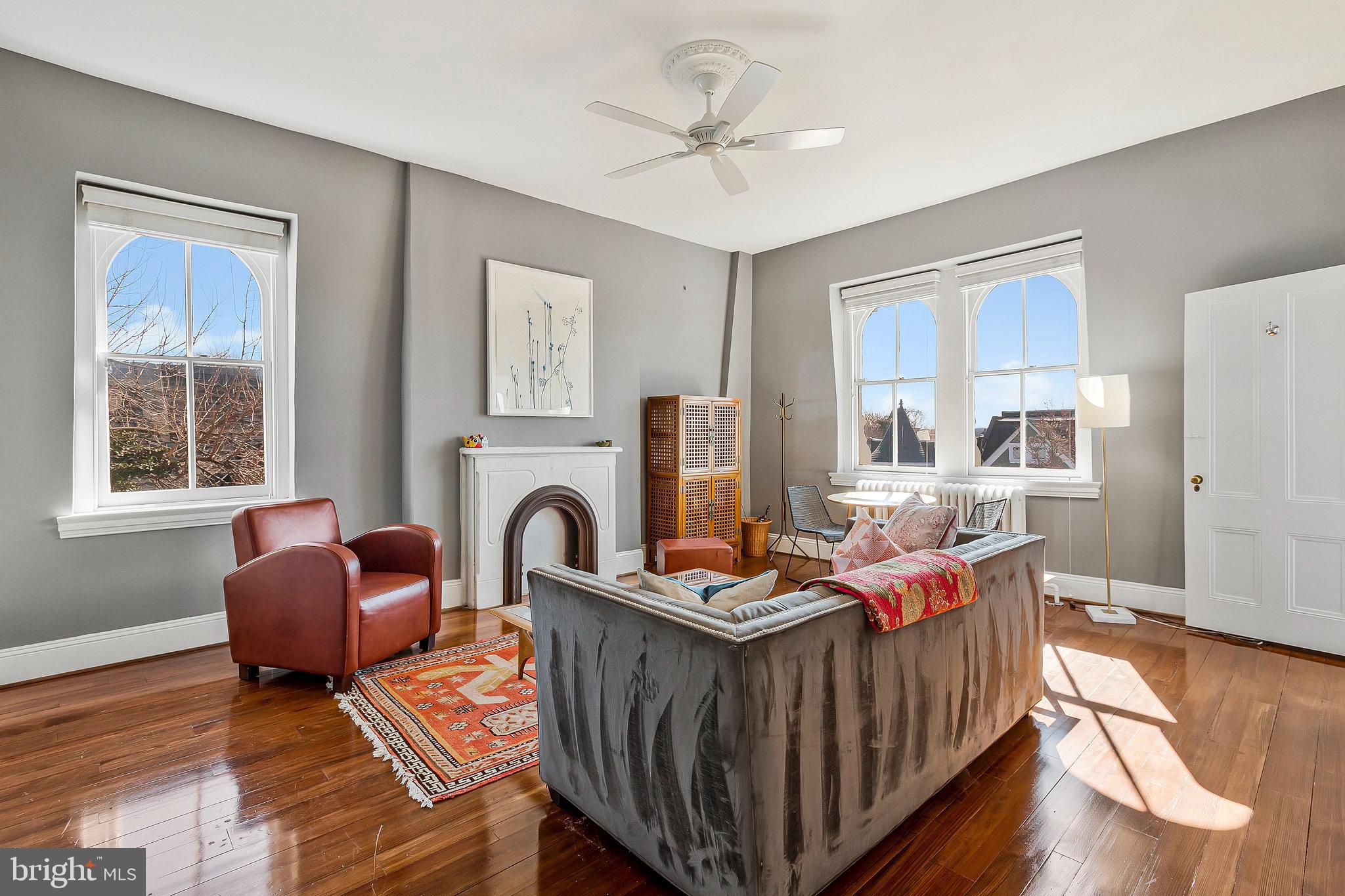 525 T Street Northwest Washington, DC 20001 - Photo 23 of 49 Sitting Room