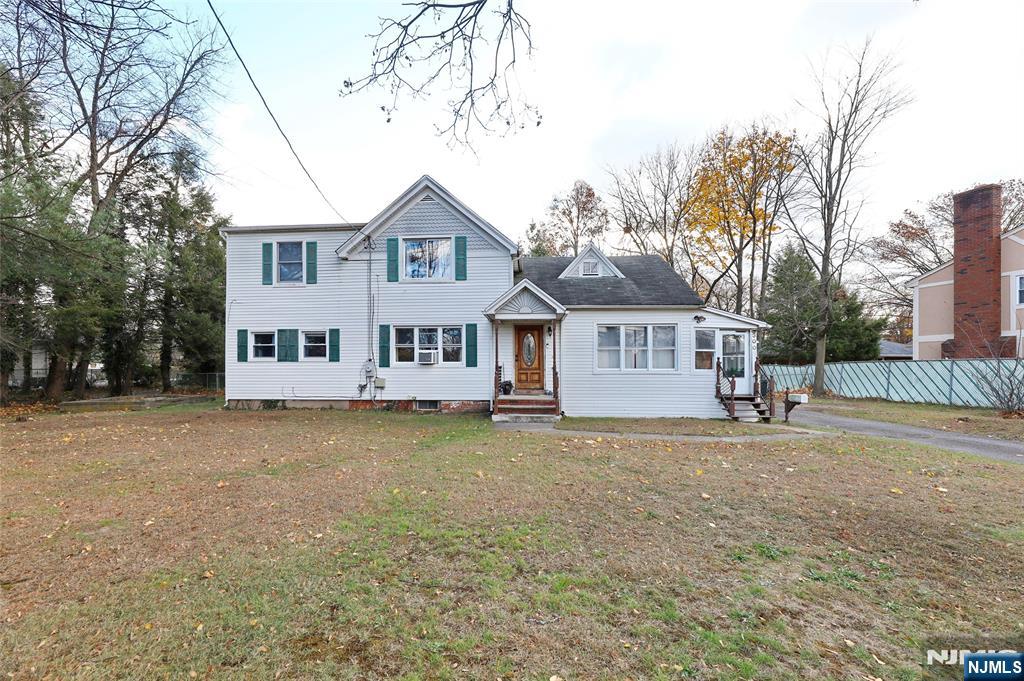 300 Spring Valley Road Paramus, NJ 07652 - Photo 2 of 48