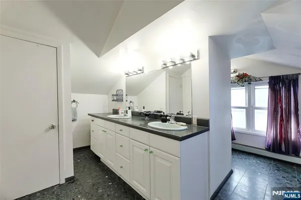 $989,999 | 300 Spring Valley Road, Paramus, NJ 07652