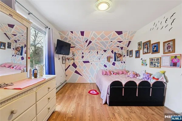 $989,999 | 300 Spring Valley Road, Paramus, NJ 07652