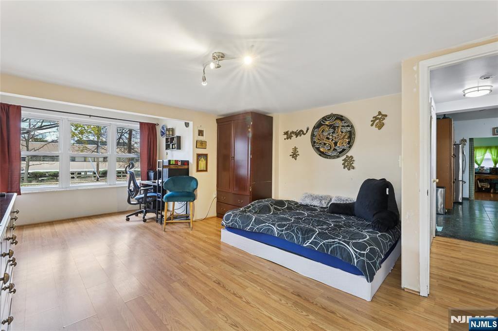 300 Spring Valley Road Paramus, NJ 07652 - Photo 38 of 48