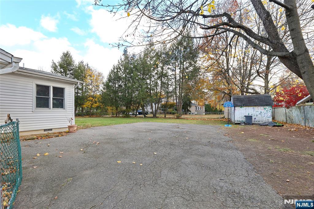 300 Spring Valley Road Paramus, NJ 07652 - Photo 43 of 48