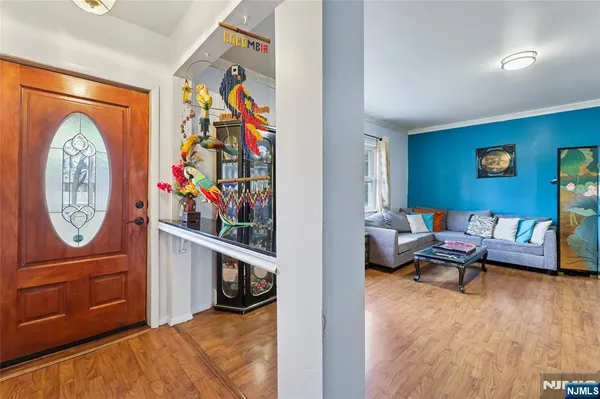 $989,999 | 300 Spring Valley Road, Paramus, NJ 07652