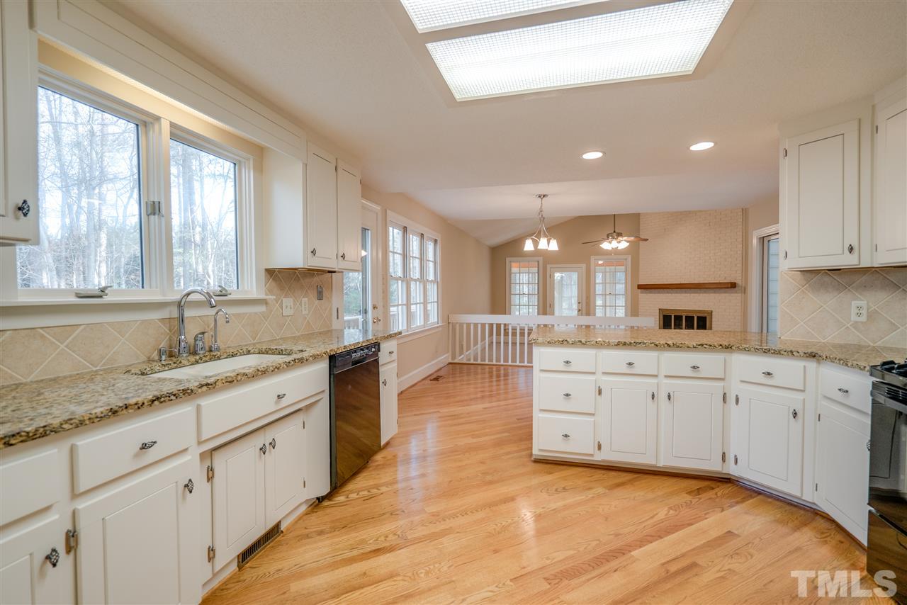 612 Downpatrick Lane Raleigh, NC 27615 - Photo 7 of 25