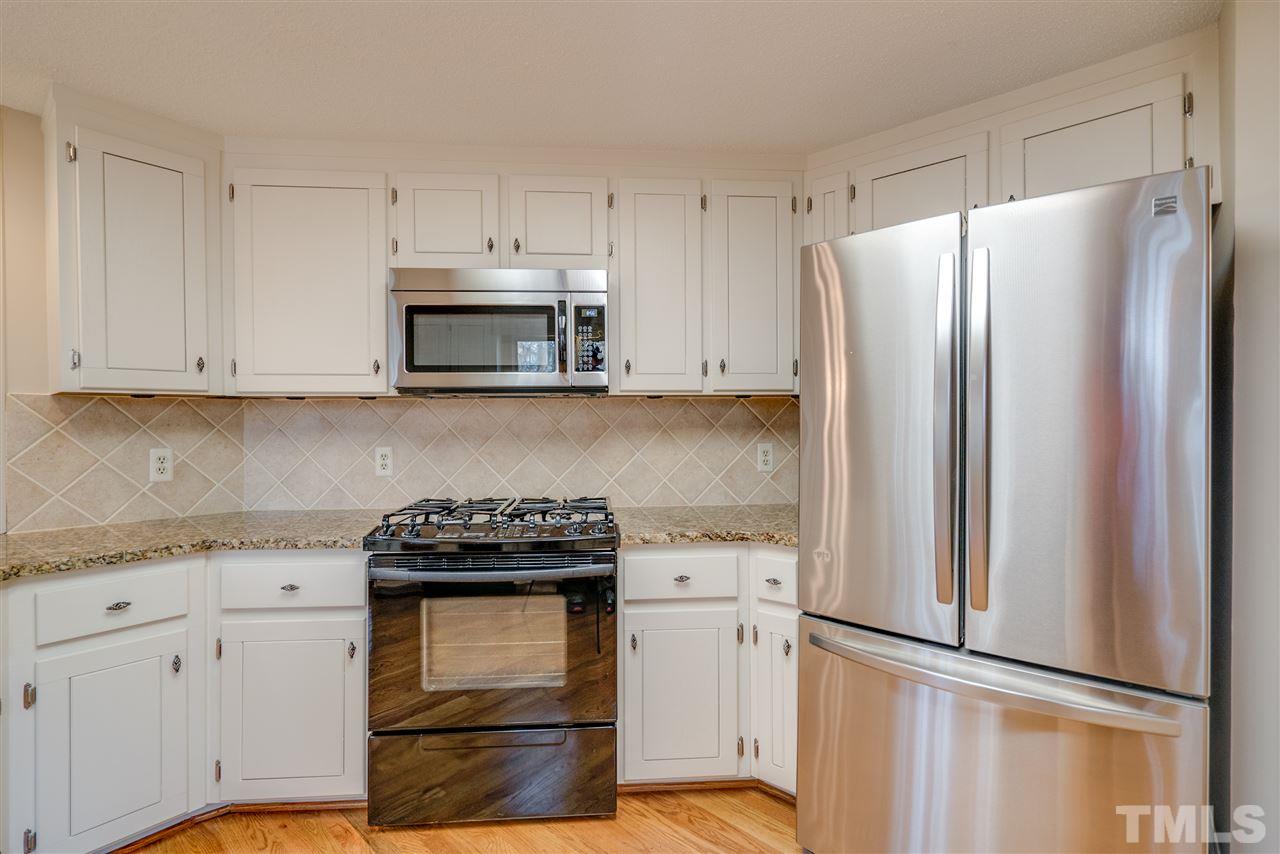 612 Downpatrick Lane Raleigh, NC 27615 - Photo 9 of 25