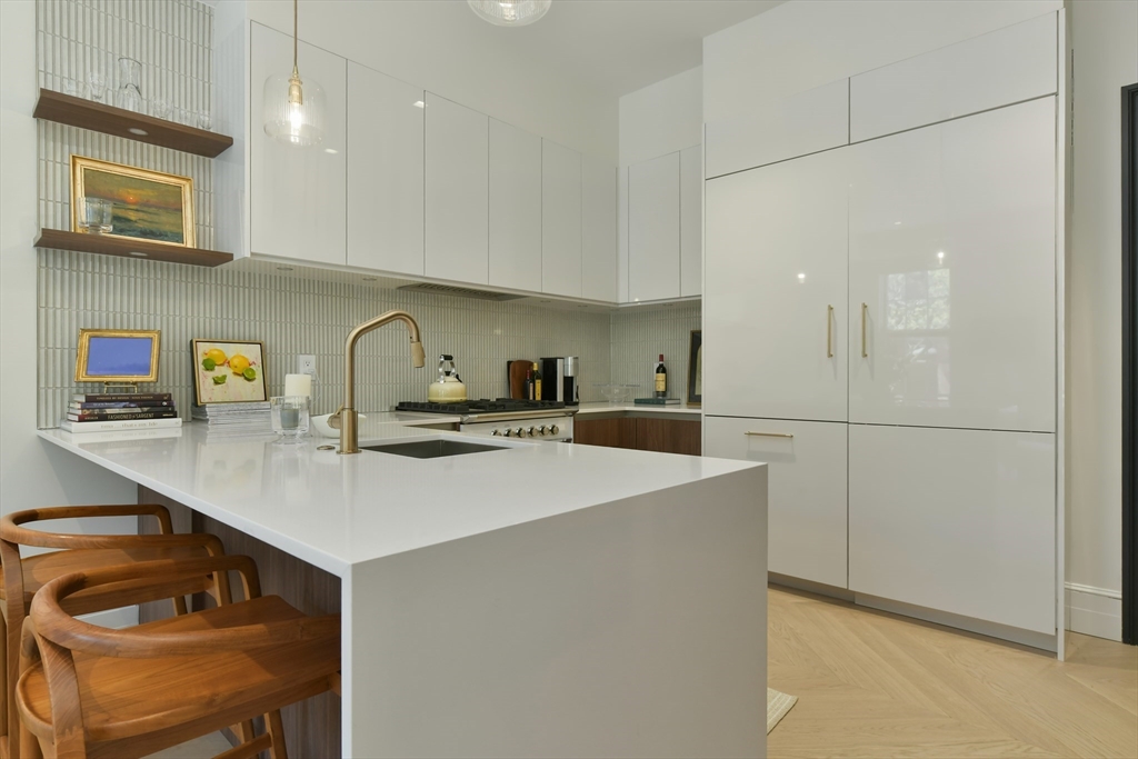 112 Charles Street, Unit 2 Boston, MA 02114 - Photo 9 of 17