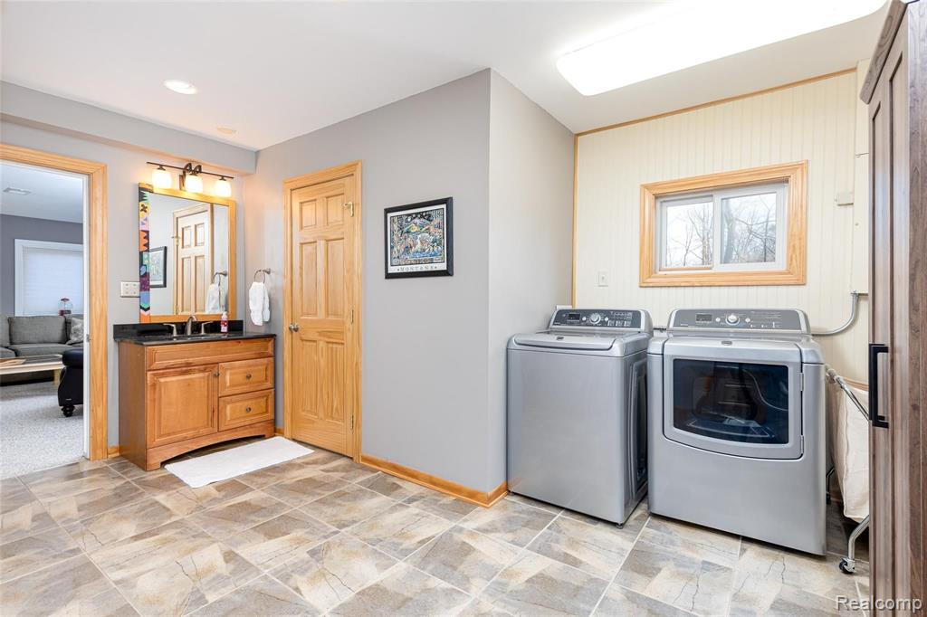 720 Sunset Road Ann Arbor, MI 48103 - Photo 18 of 36