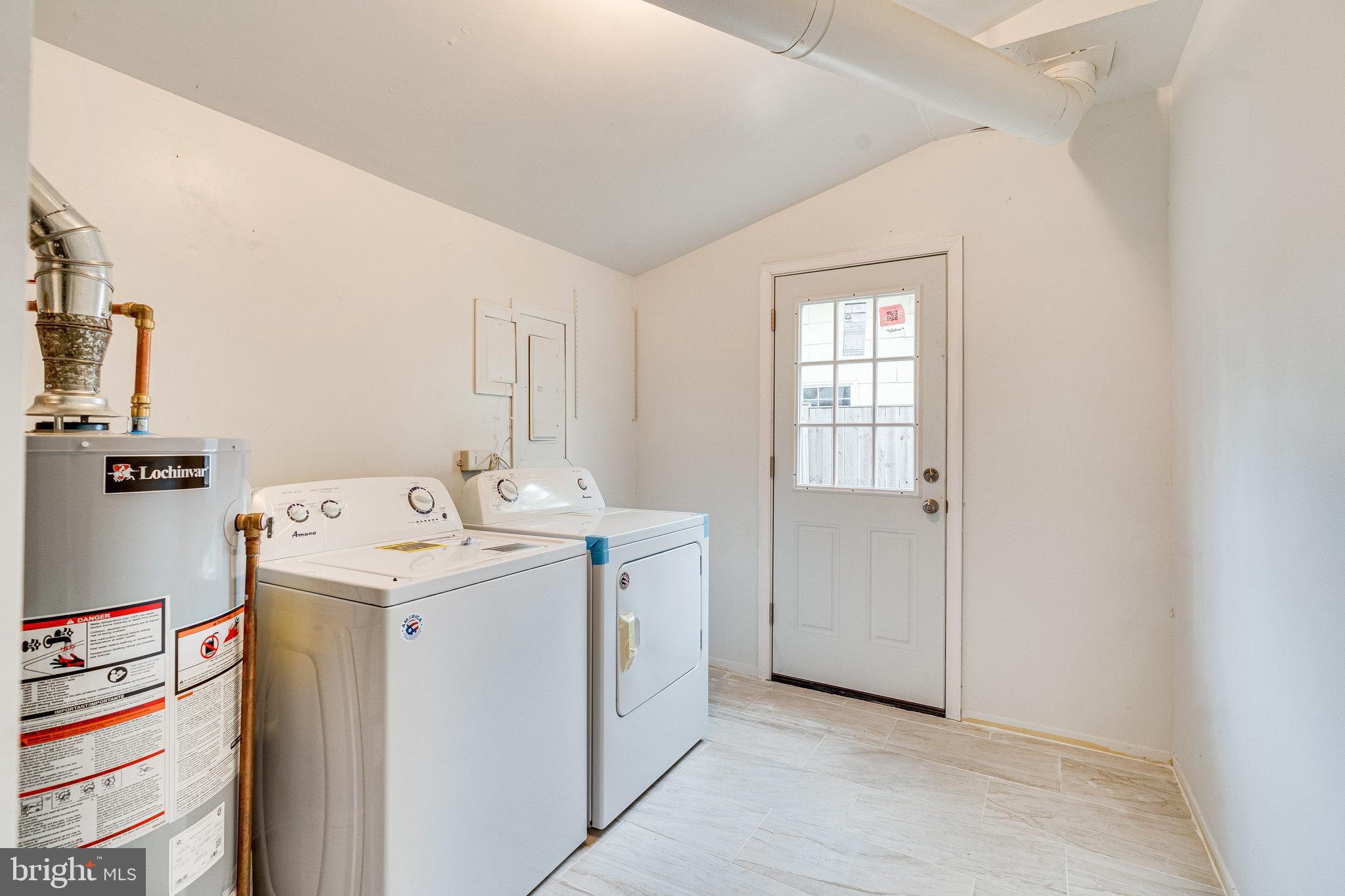 13129 Poplar Tree Road Fairfax, VA 22033 - Photo 15 of 33 Uitility Room