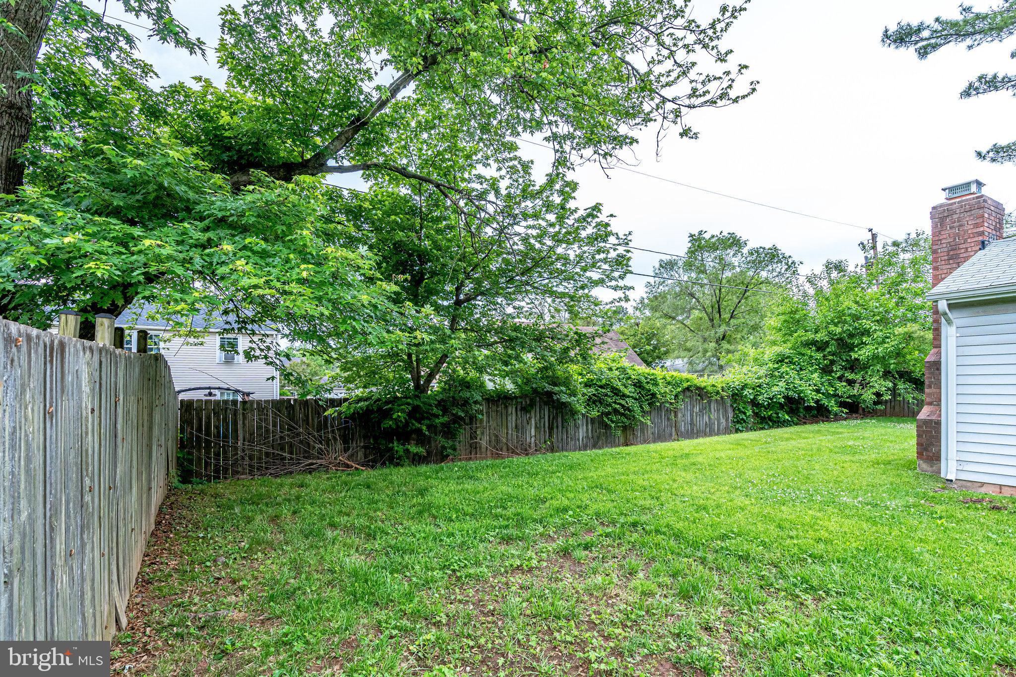 13129 Poplar Tree Road Fairfax, VA 22033 - Photo 31 of 33 Back Yard
