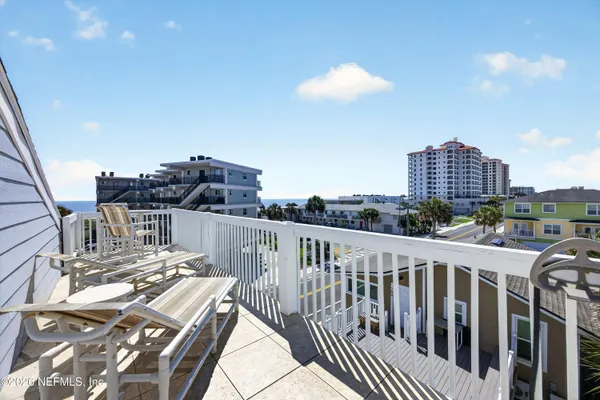 $3,500 | 724 1st Street South, Unit 12, Jacksonville Beach, FL 32250