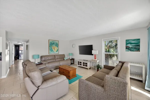 $3,500 | 724 1st Street South, Unit 12, Jacksonville Beach, FL 32250
