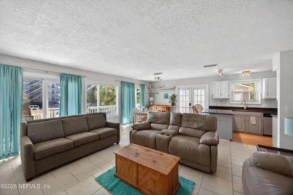 $3,500 | 724 1st Street South, Unit 12, Jacksonville Beach, FL 32250