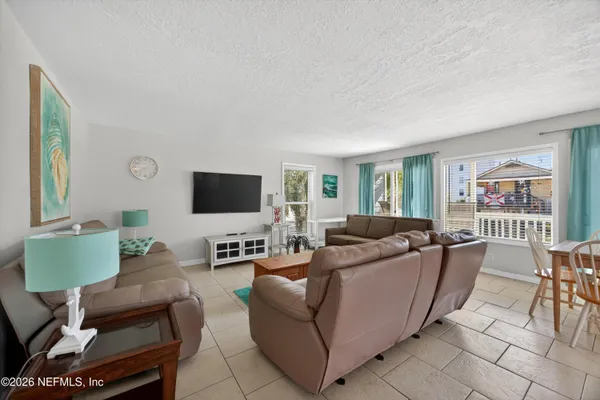 $3,500 | 724 1st Street South, Unit 12, Jacksonville Beach, FL 32250