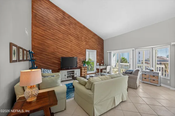 $3,500 | 724 1st Street South, Unit 12, Jacksonville Beach, FL 32250