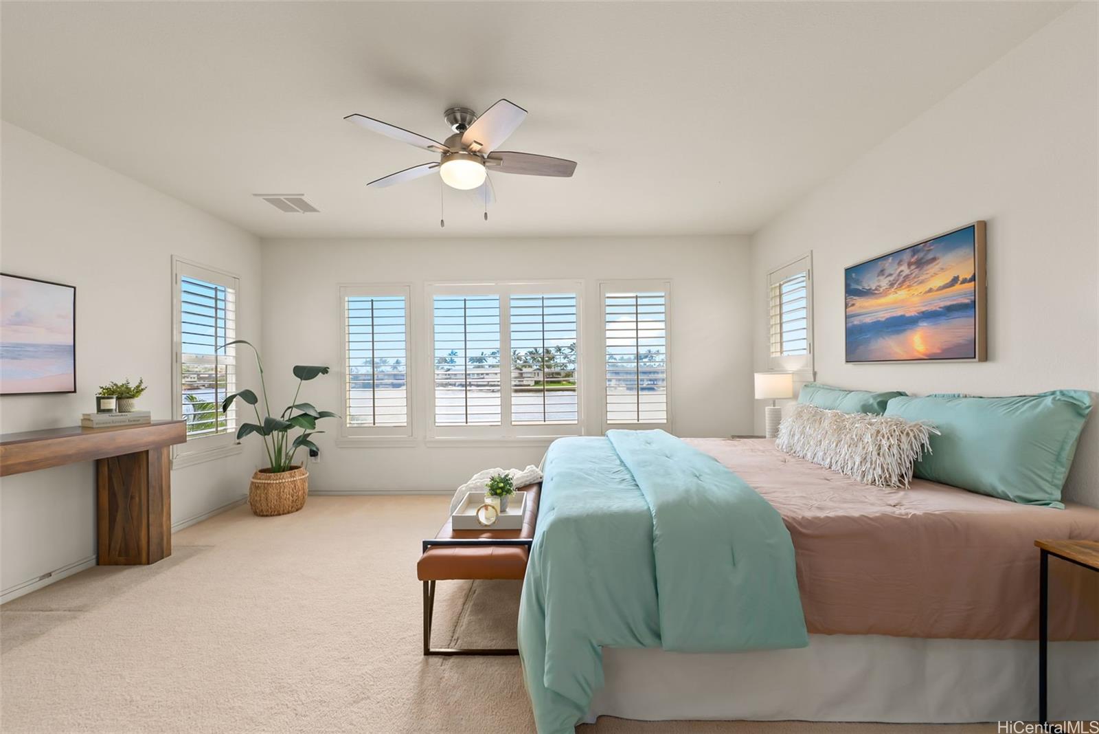 520 Lunalilo Home Road, Unit ER126 Honolulu, HI 96825 - Photo 16 of 25 a living room with furniture and windows