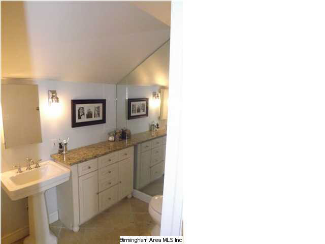 1744 Kensington Road Birmingham, AL 35209 - Photo 9 of 19