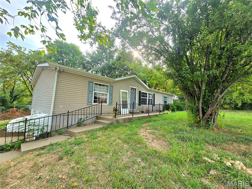 19050 Sikes Road Ste. Genevieve, MO 63670 - Photo 1 of 27