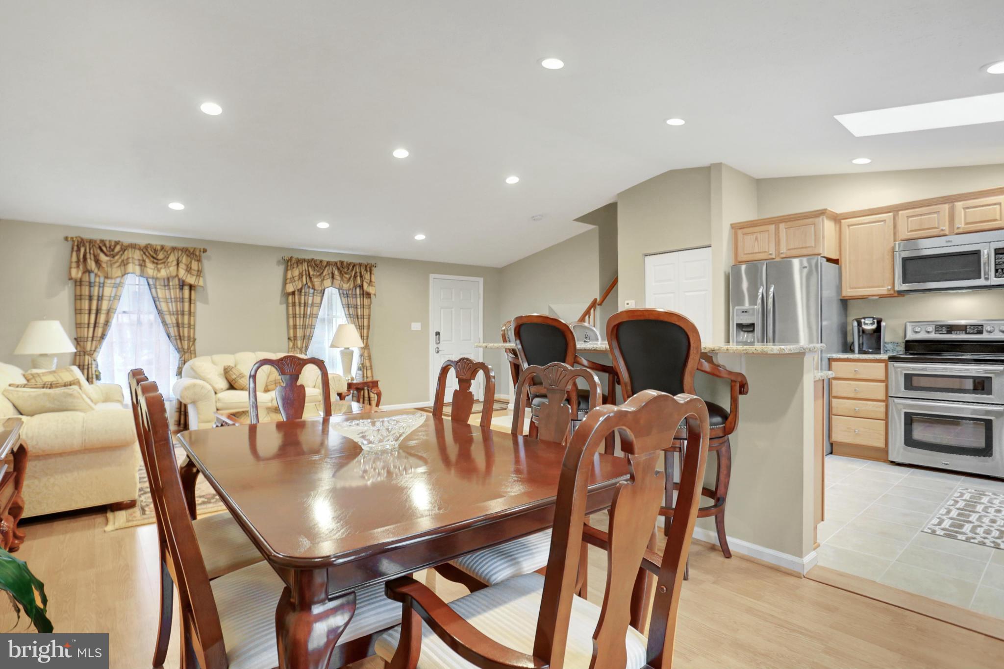 9503 Hallhurst Road Nottingham, MD 21236 - Photo 7 of 29 lots of recessed lighting