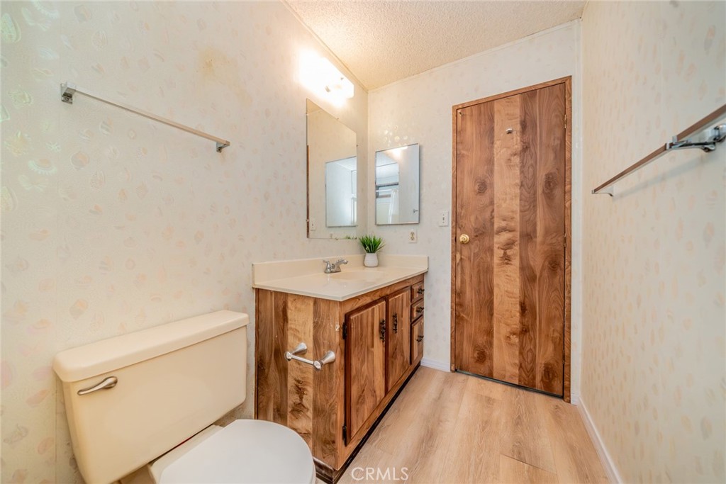 1550 Rimpau, Unit 13 Corona, CA 92881 - Photo 15 of 32