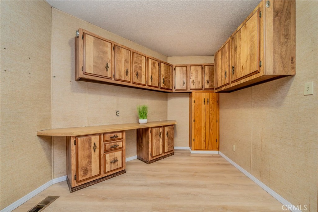 1550 Rimpau, Unit 13 Corona, CA 92881 - Photo 18 of 32