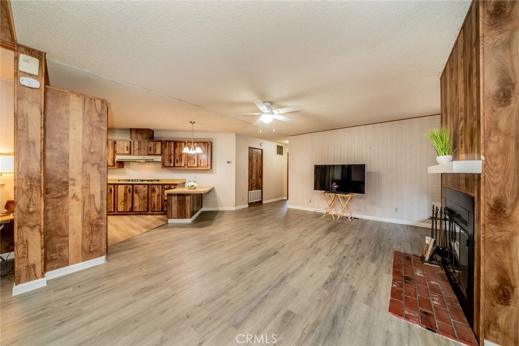 1550 Rimpau, Unit 13 Corona, CA 92881 - Photo 6 of 32